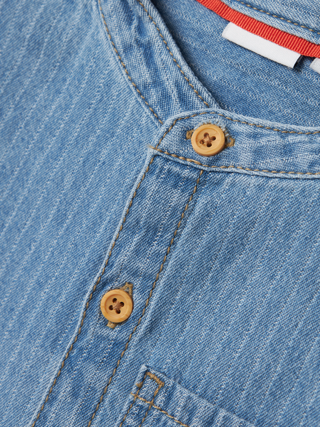 model_shot-front_full